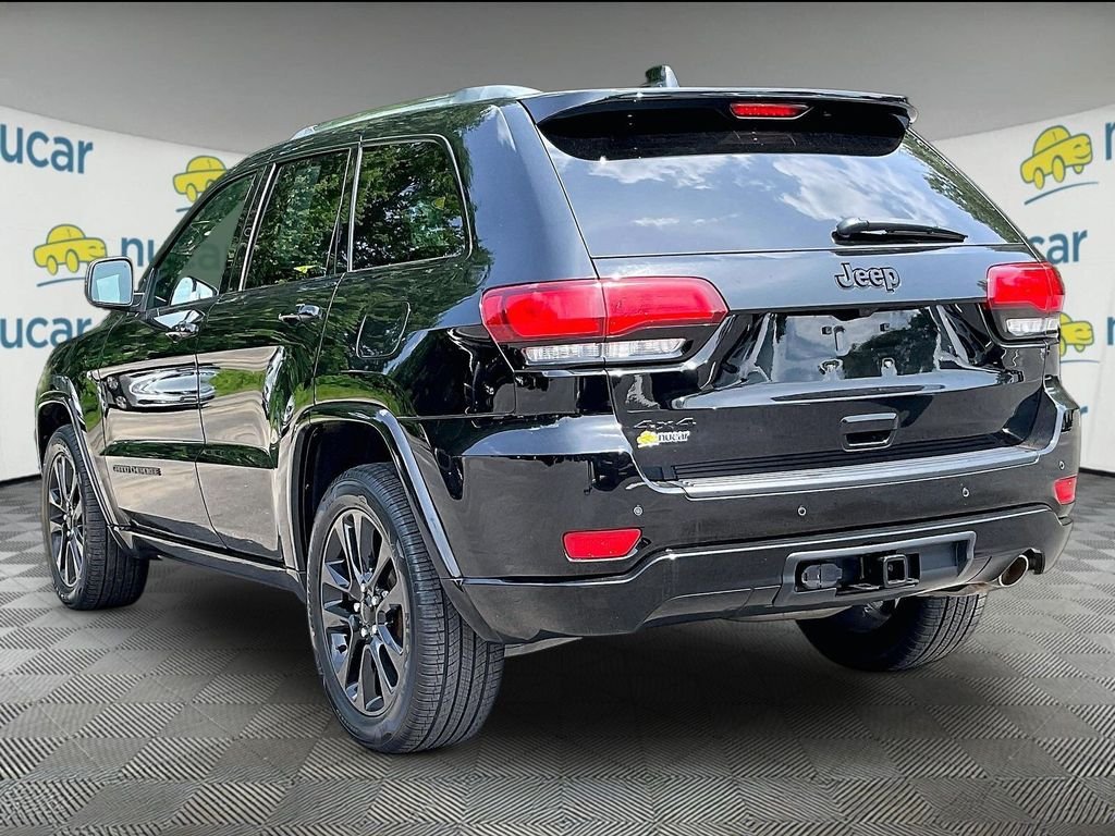 Used 2019 Black Jeep Altitude image 4