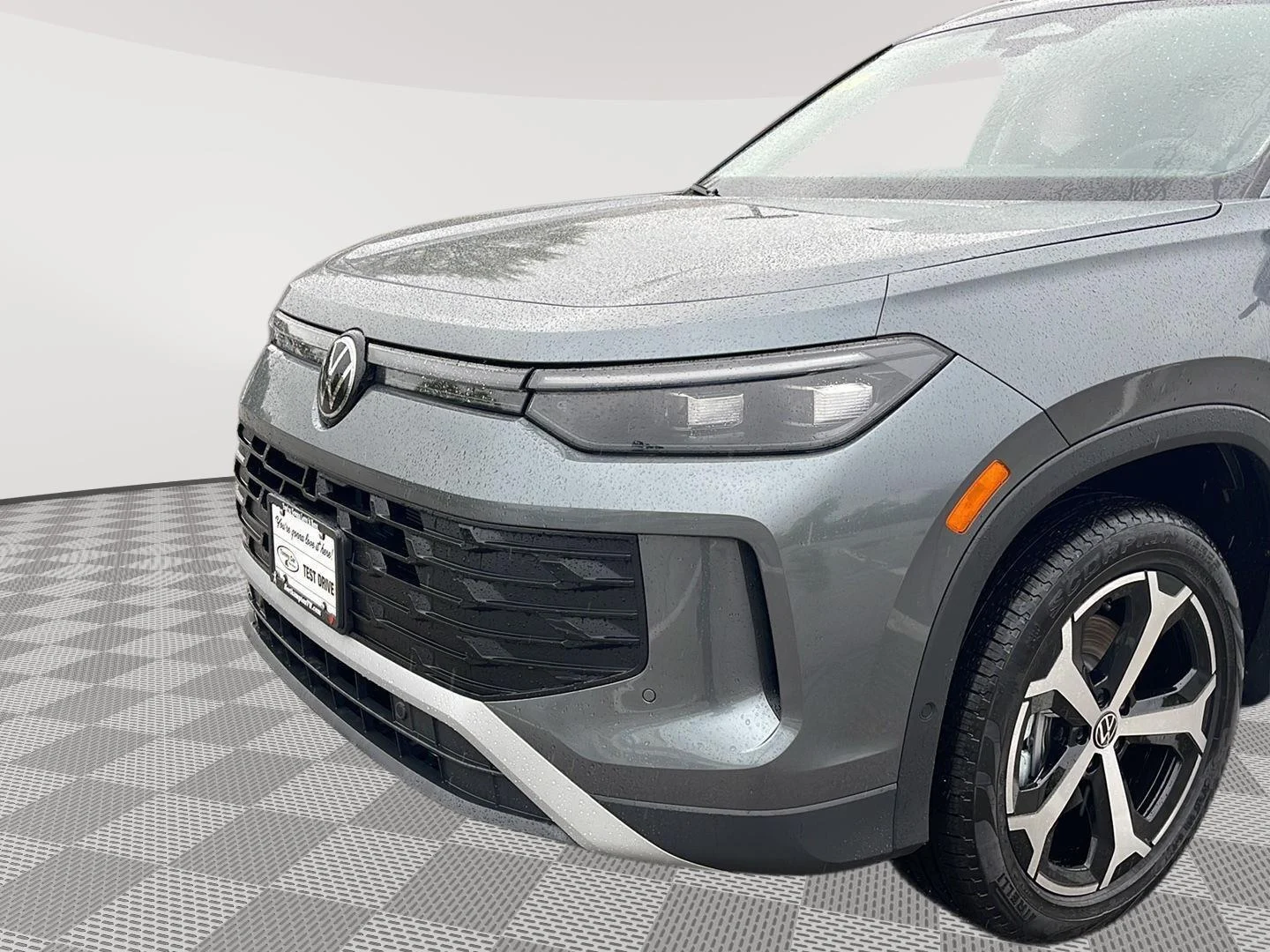 New 2026 Platinum Gray Metallic Volkswagen SE image 10