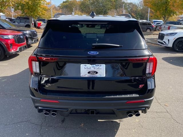 New 2026 Black Ford ST image 29