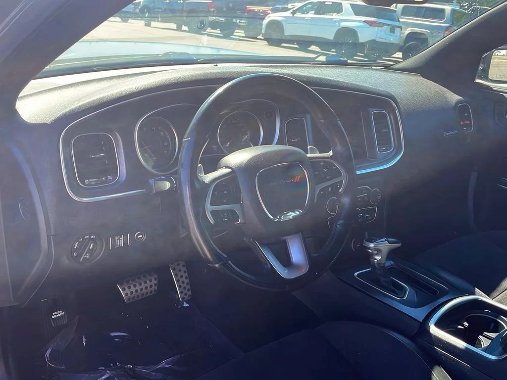 Used 2018 Destroyer Gray Clearcoat Dodge R/T Scat Pack image 14