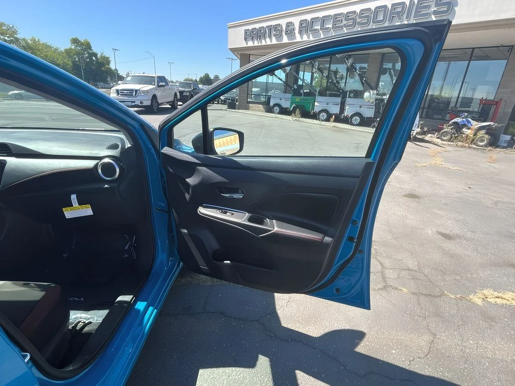2025 Nissan Versa Sedan SR - Photo 34