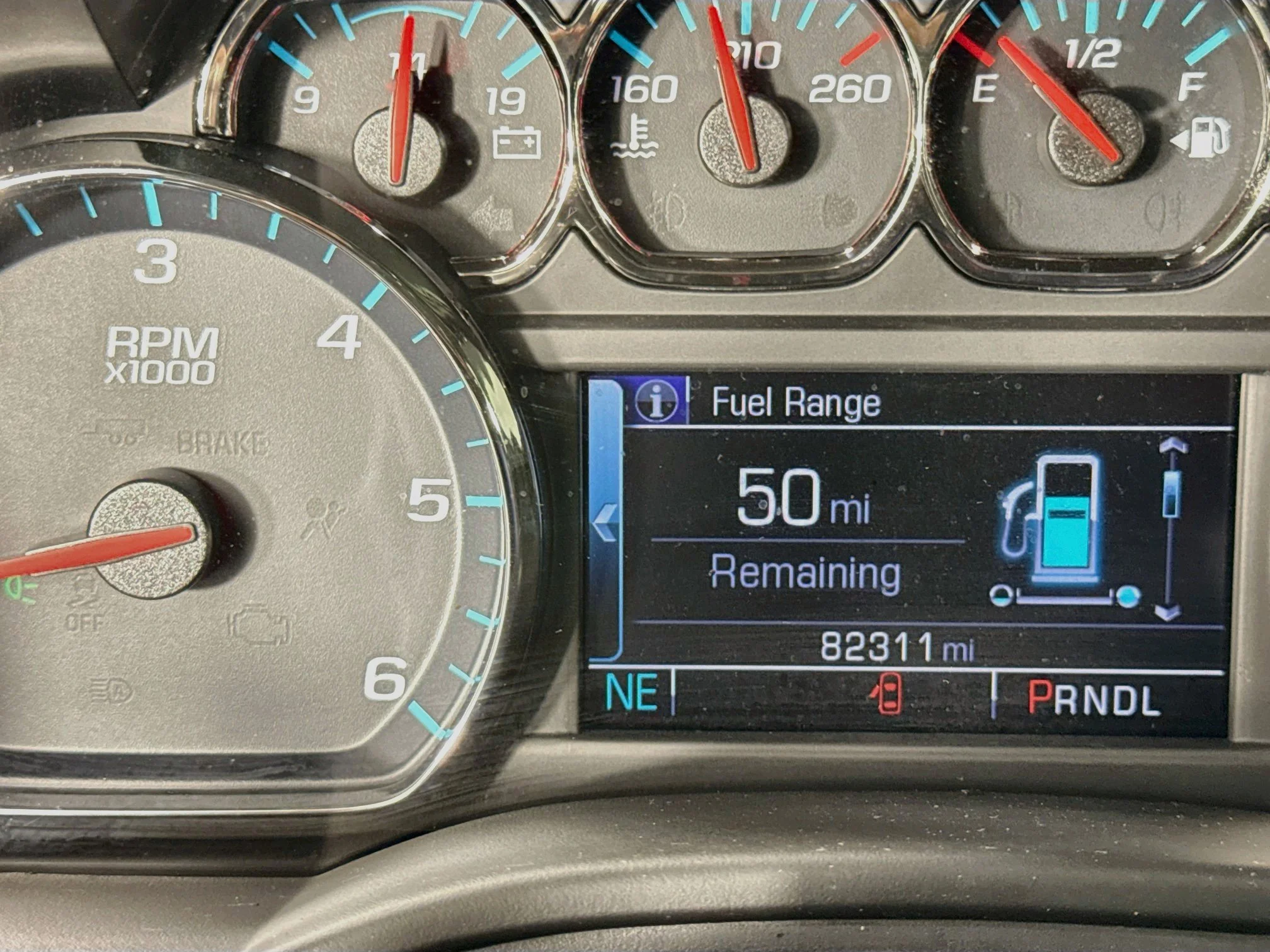 Used 2018 SUMMIT WHITE Chevrolet LS image 14