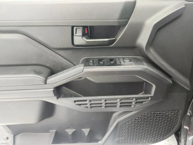 Used 2026  Toyota SR image 11