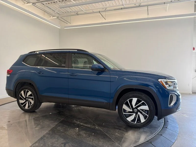 New 2026 Blue Volkswagen 2.0T SE w/Technology image 4