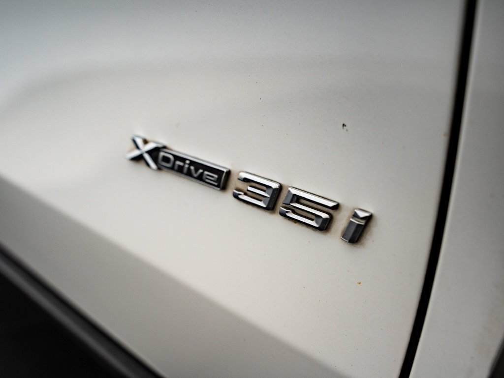 Used 2019 Mineral White Metallic BMW xDrive35i image 20