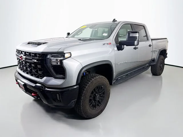 Used 2024 Gray Chevrolet ZR2 image 3