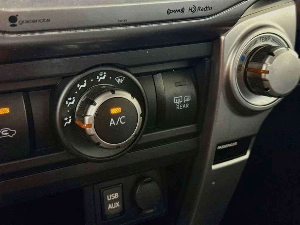 Used 2018 White Toyota SR5 Premium image 18