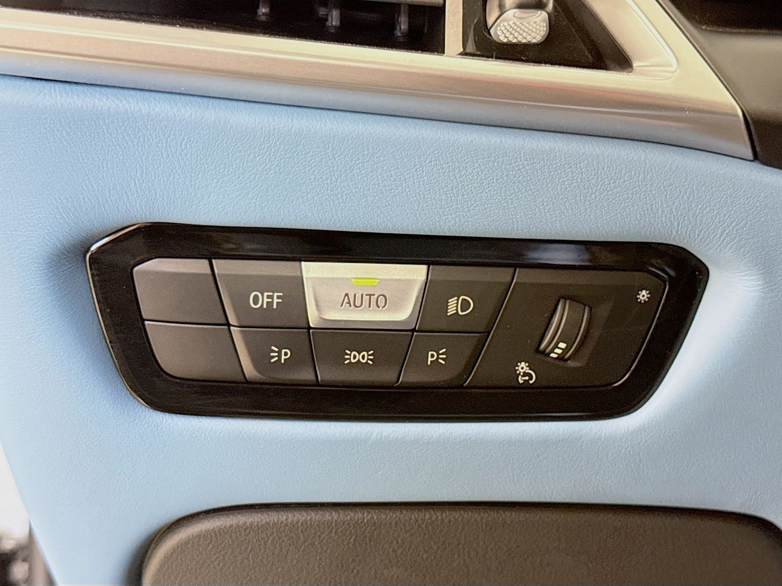 Used 2025 Brooklyn Grey Metallic BMW Competition image 10