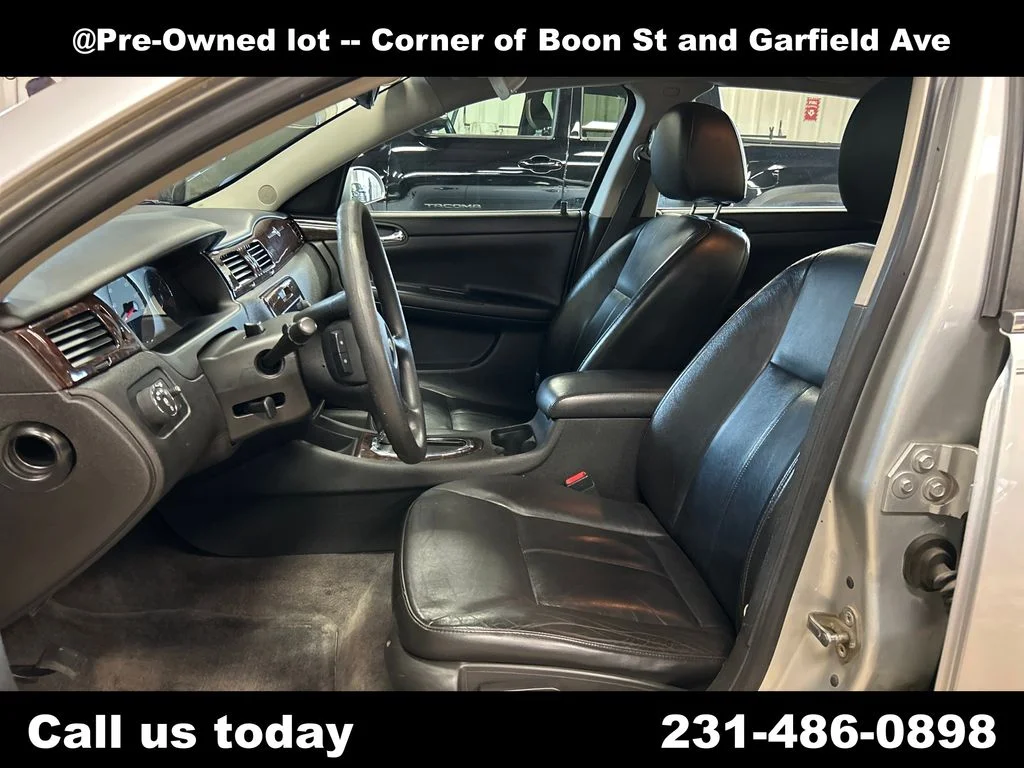 Used 2016 Silver Chevrolet LTZ image 14