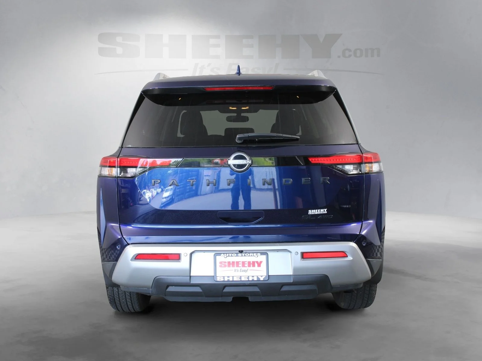 Used 2022 Blue Nissan SL image 6