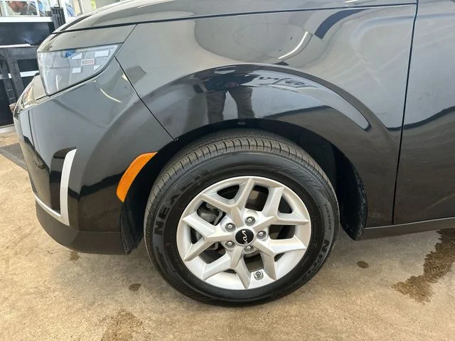 Used 2024 Black Kia LX image 20