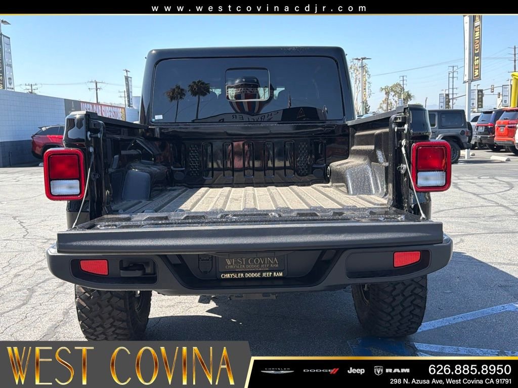 New 2026 Black Clear-Coat Exterior Paint Jeep Sahara image 15