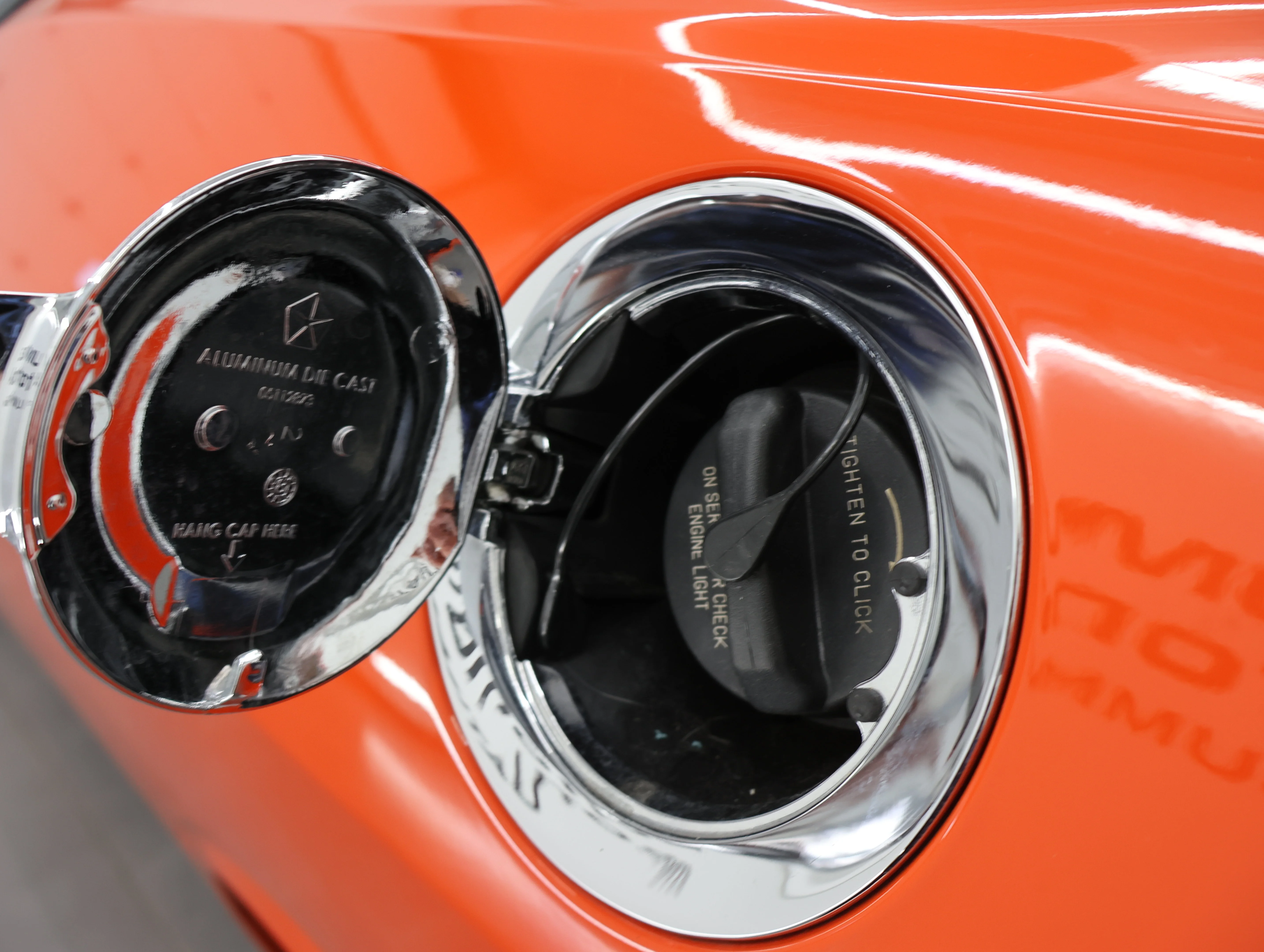 Used 2009 Hemi Orange Pearl Dodge SRT8 image 31