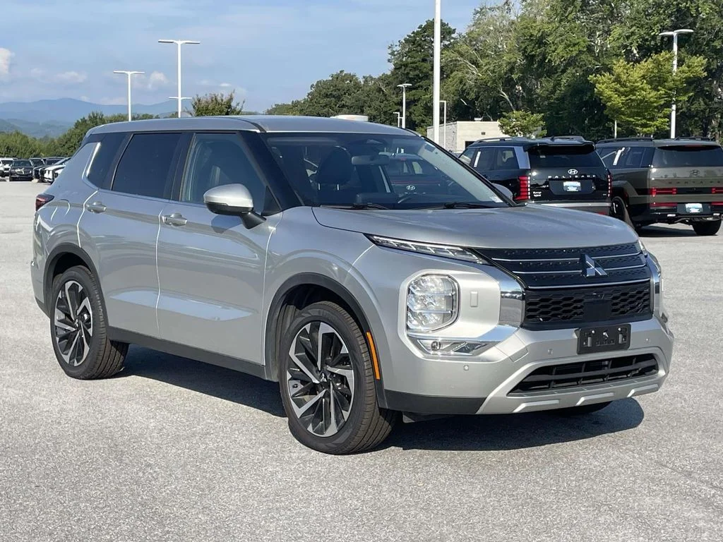 2024 Mitsubishi Outlander