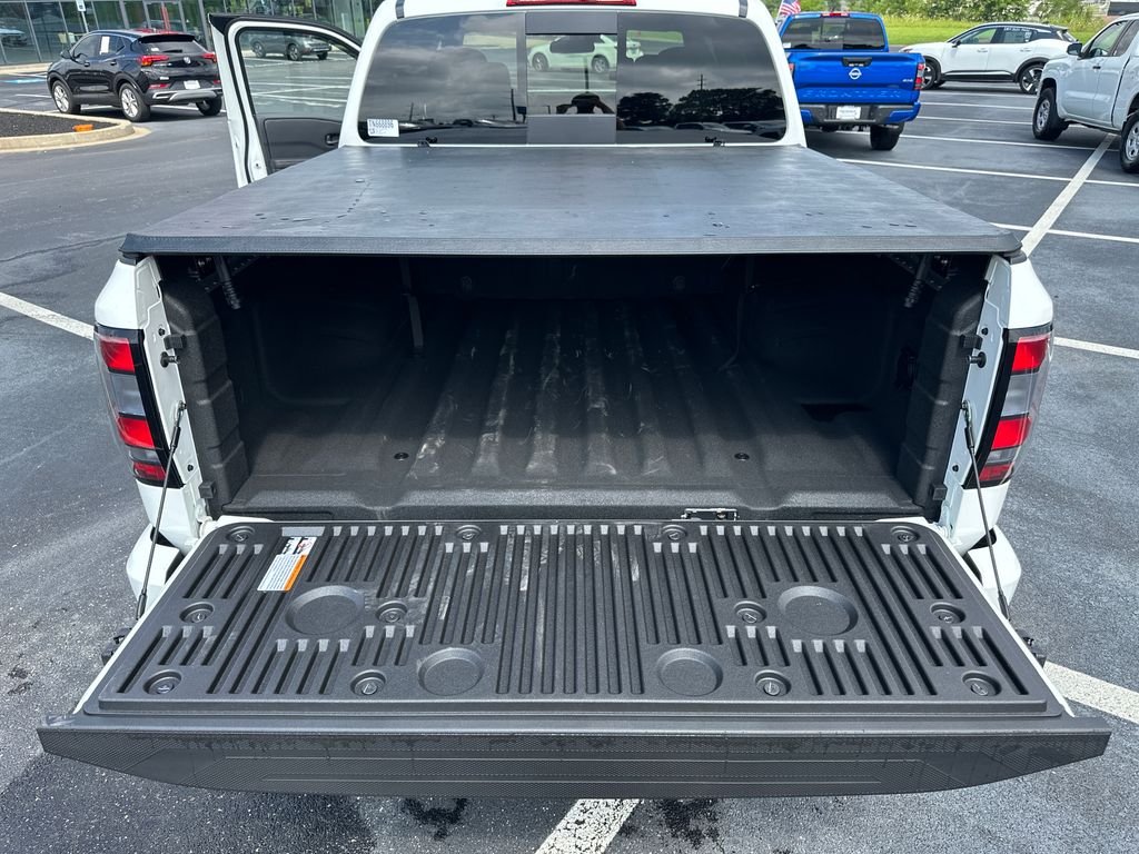 New 2026 Glacier White Nissan Crew Cab SV image 10