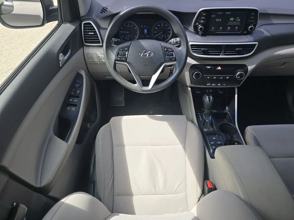 Used 2020 Gray Hyundai SE image 21