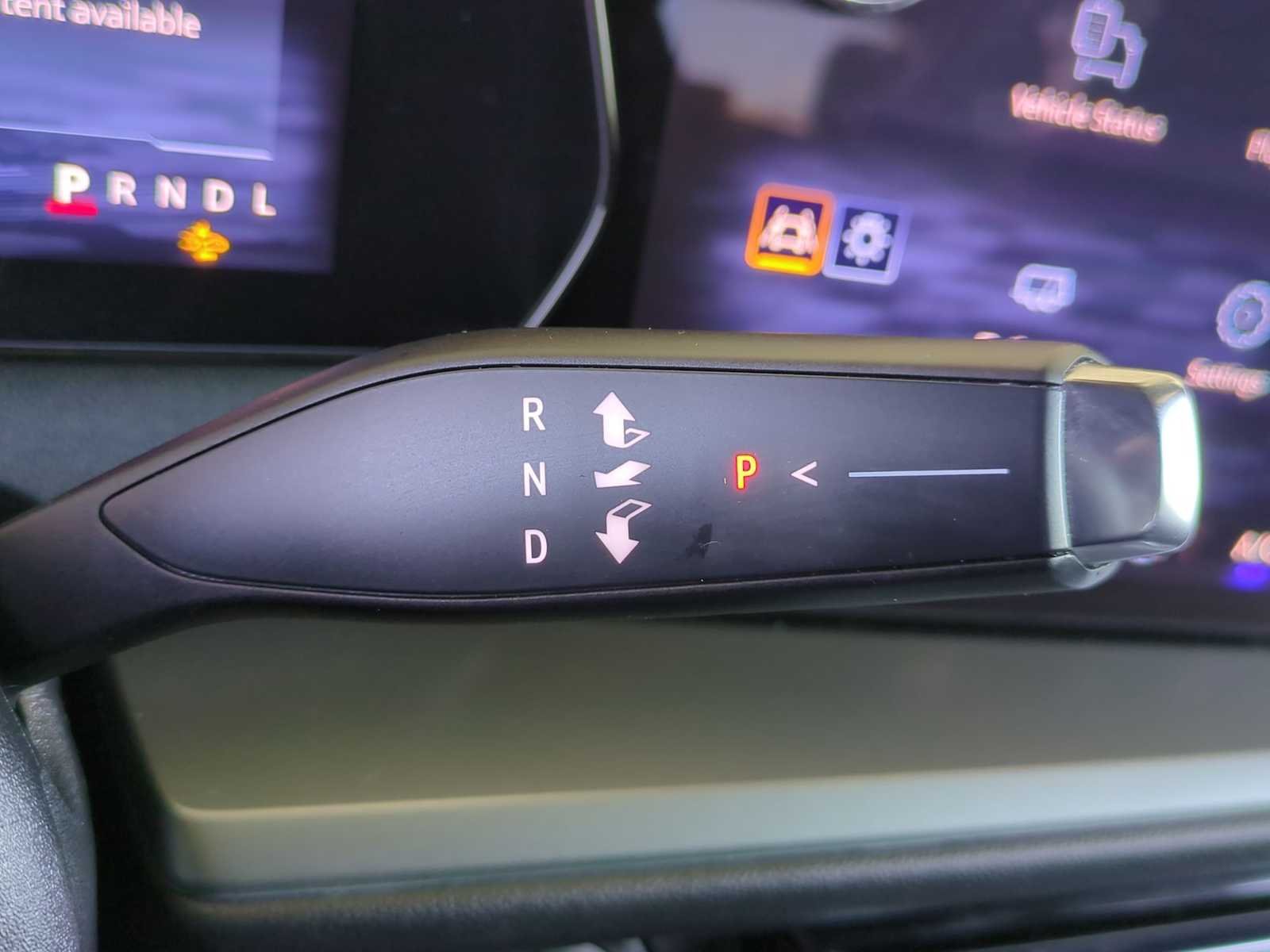Used 2025 Summit White Chevrolet LT image 22