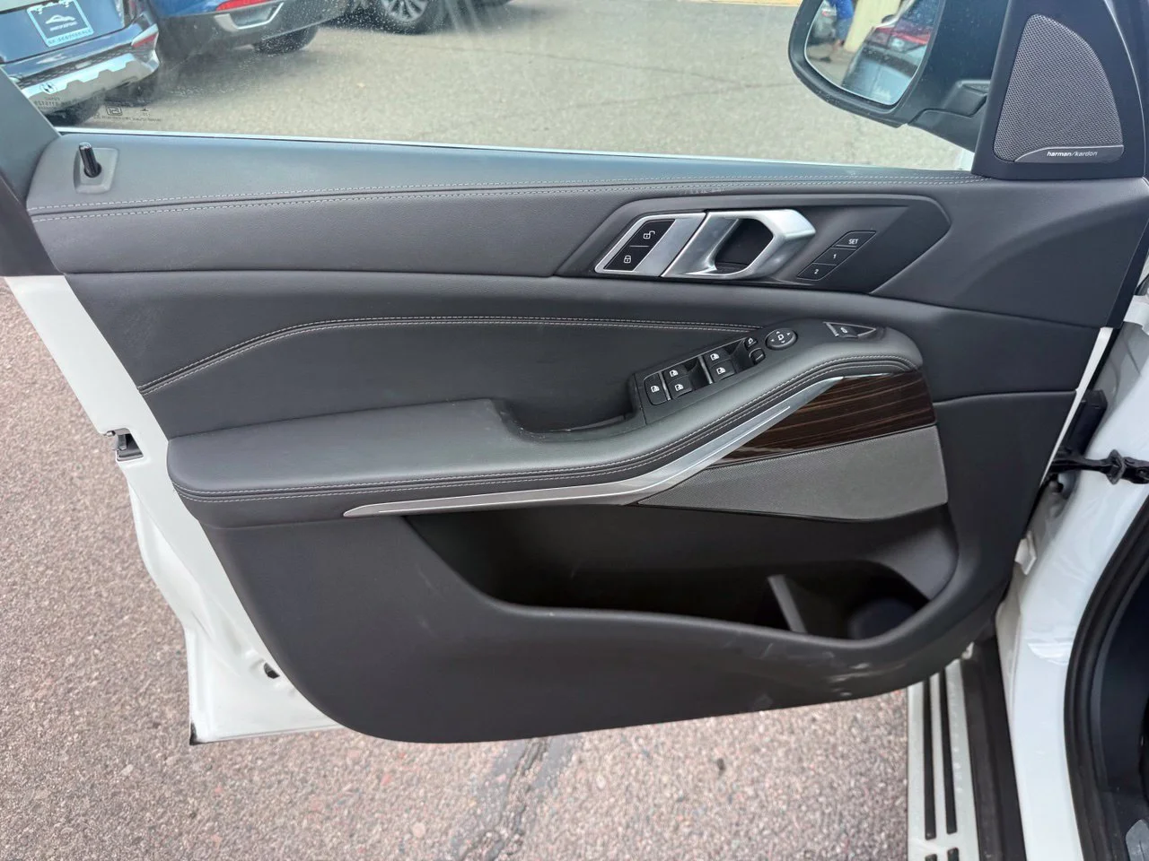 Used 2026 Alpine White BMW xDrive40i image 14