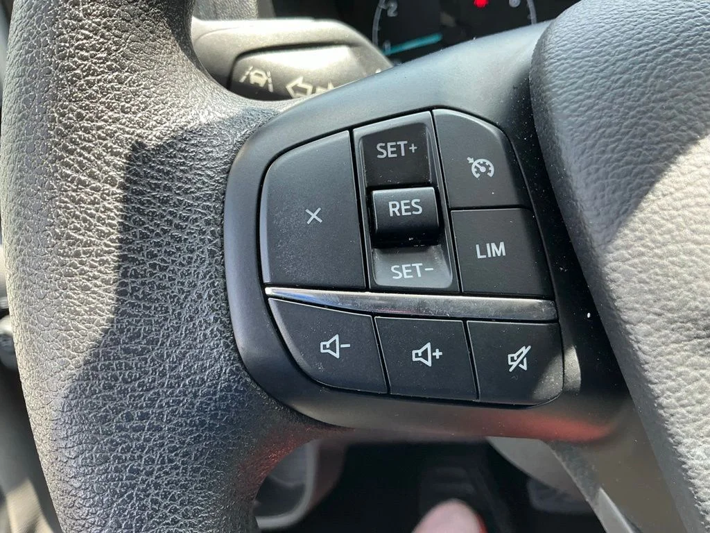 Used 2025 White Ford XLT image 33
