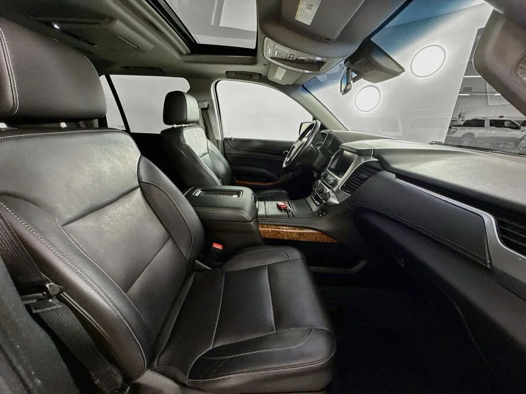 Used 2018 Silver Ice Metallic Chevrolet Premier image 32