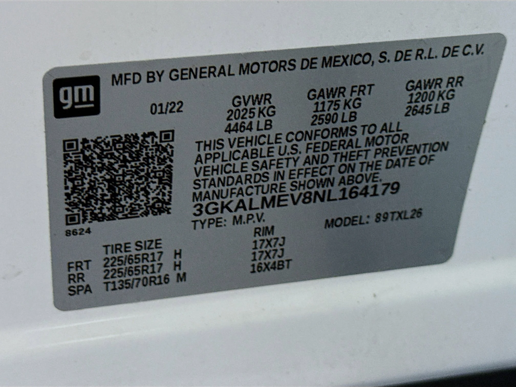 Used 2022 Summit White GMC SLE image 36