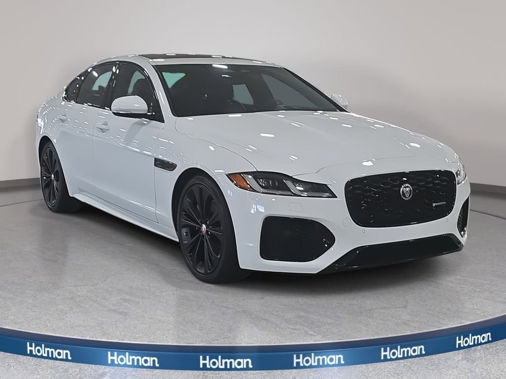 Used 2023 White Jaguar R-Dynamic SE image 4