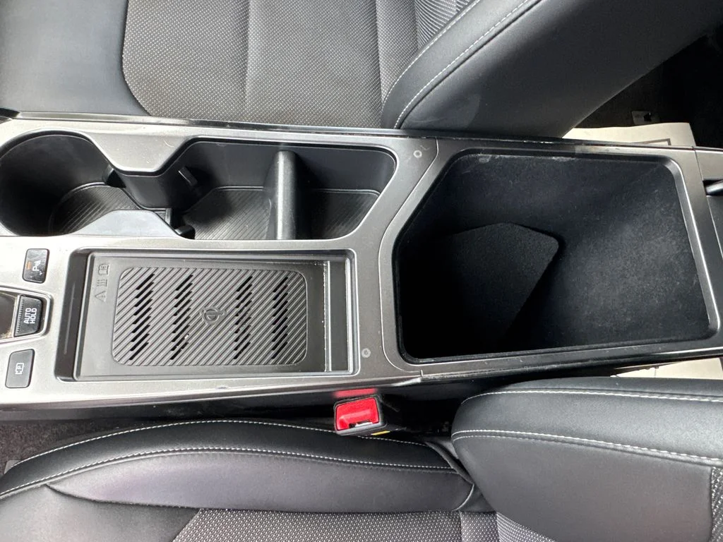 Used 2023 Blue Kia Light image 26