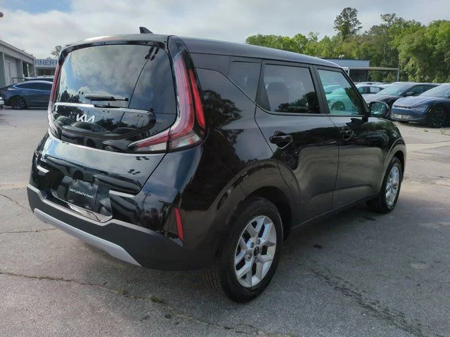 Certified Used 2025 Black Kia LX image 5