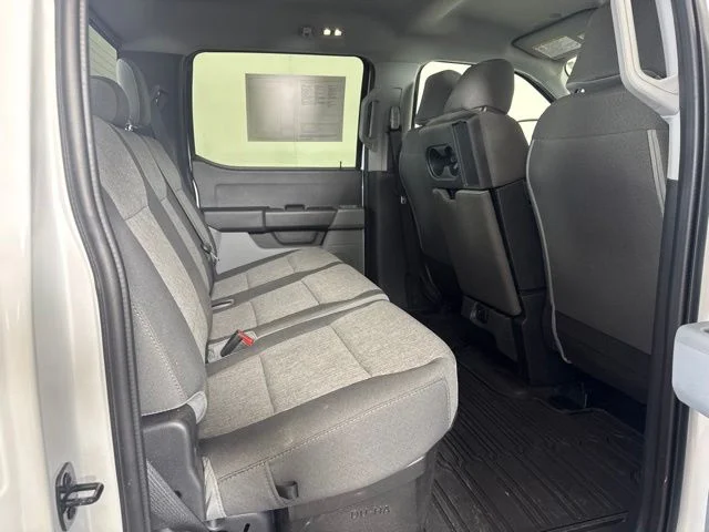 Used 2025 Oxford White Ford XL image 5
