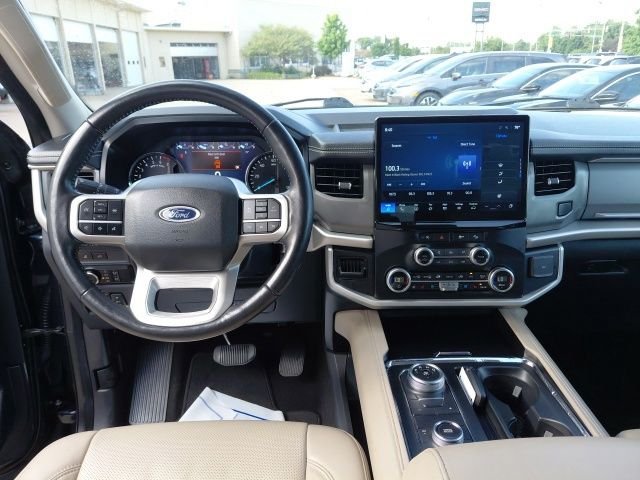 Used 2024 Blue Ford XLT image 28