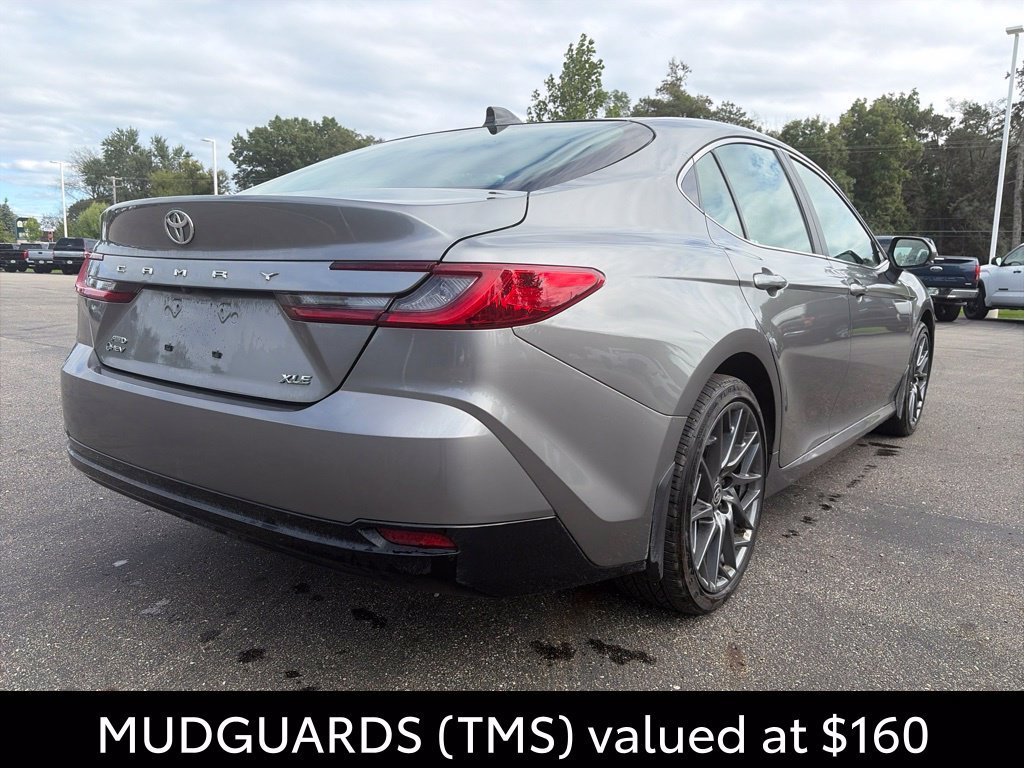 Used 2026  Toyota XLE image 7