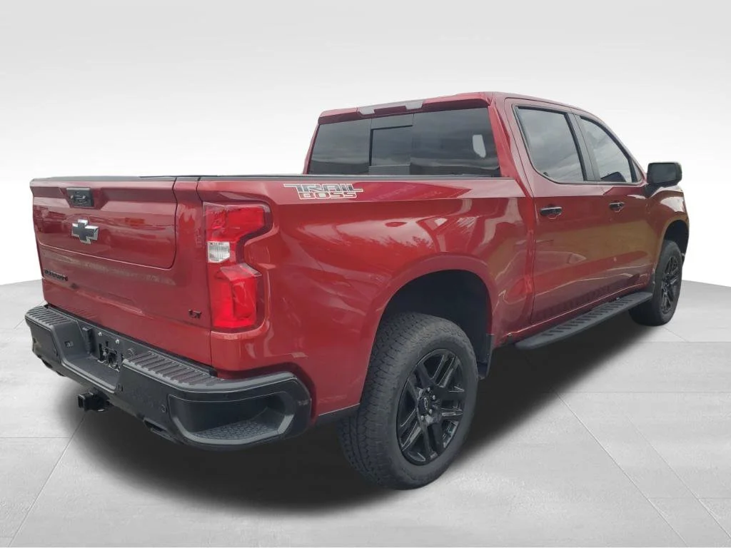 Used 2025 Red Chevrolet LT Trail Boss image 9