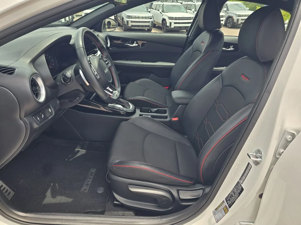 Used 2024 Snow White Pearl Kia GT image 11