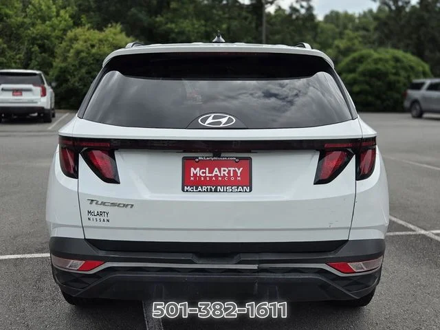 Used 2024 White Hyundai SEL image 4