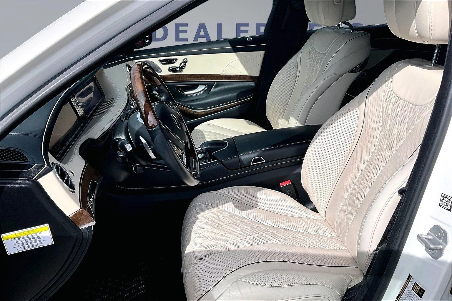 Used 2014 Diamond White Metallic Mercedes-Benz S 550 image 21
