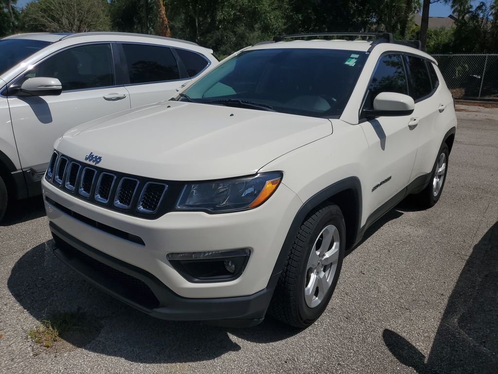 Used 2021 White Jeep Latitude image 3