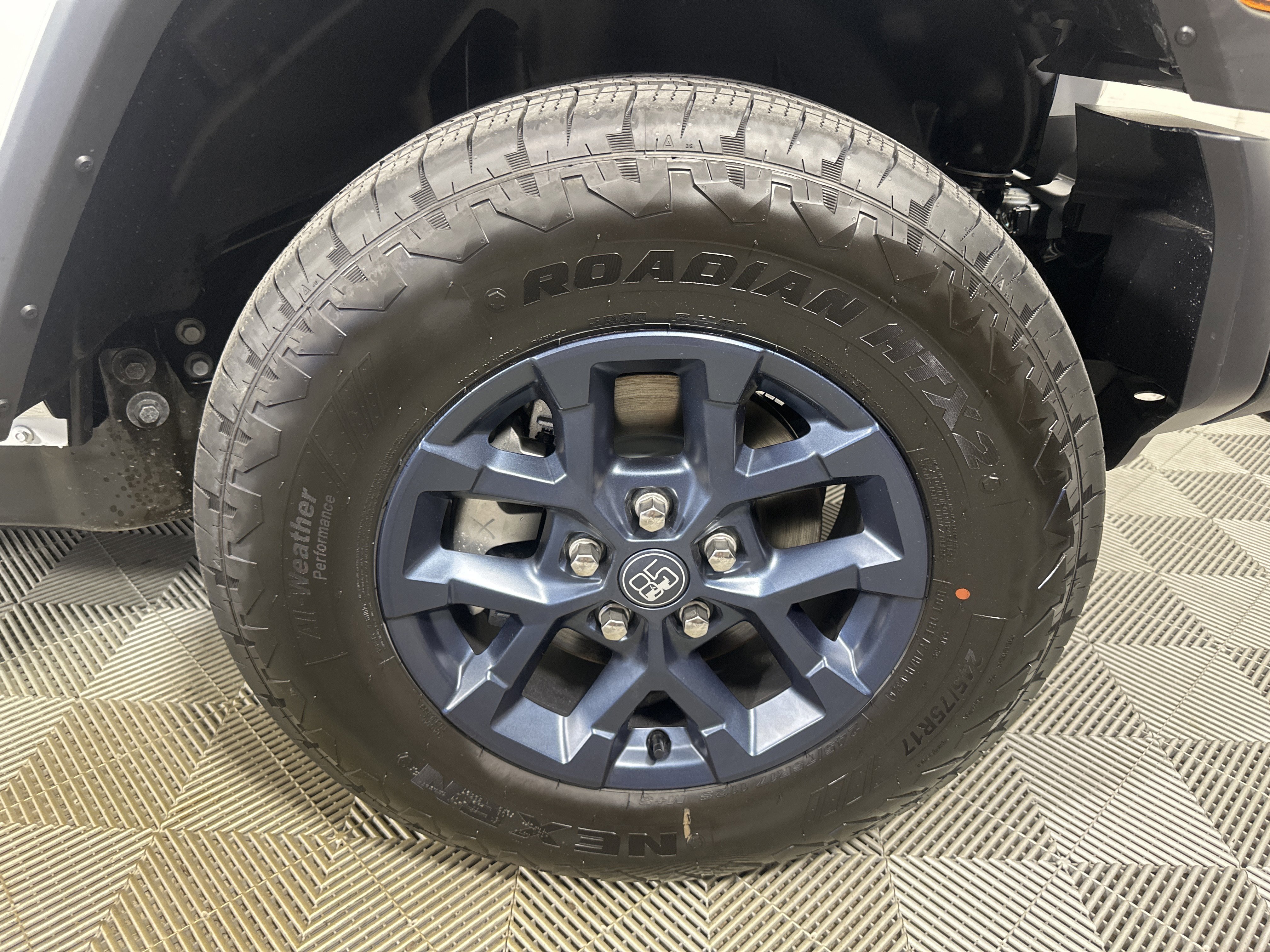 New 2026 Bright White Clear-Coat Exterior Paint Jeep 85th Anniversary image 27
