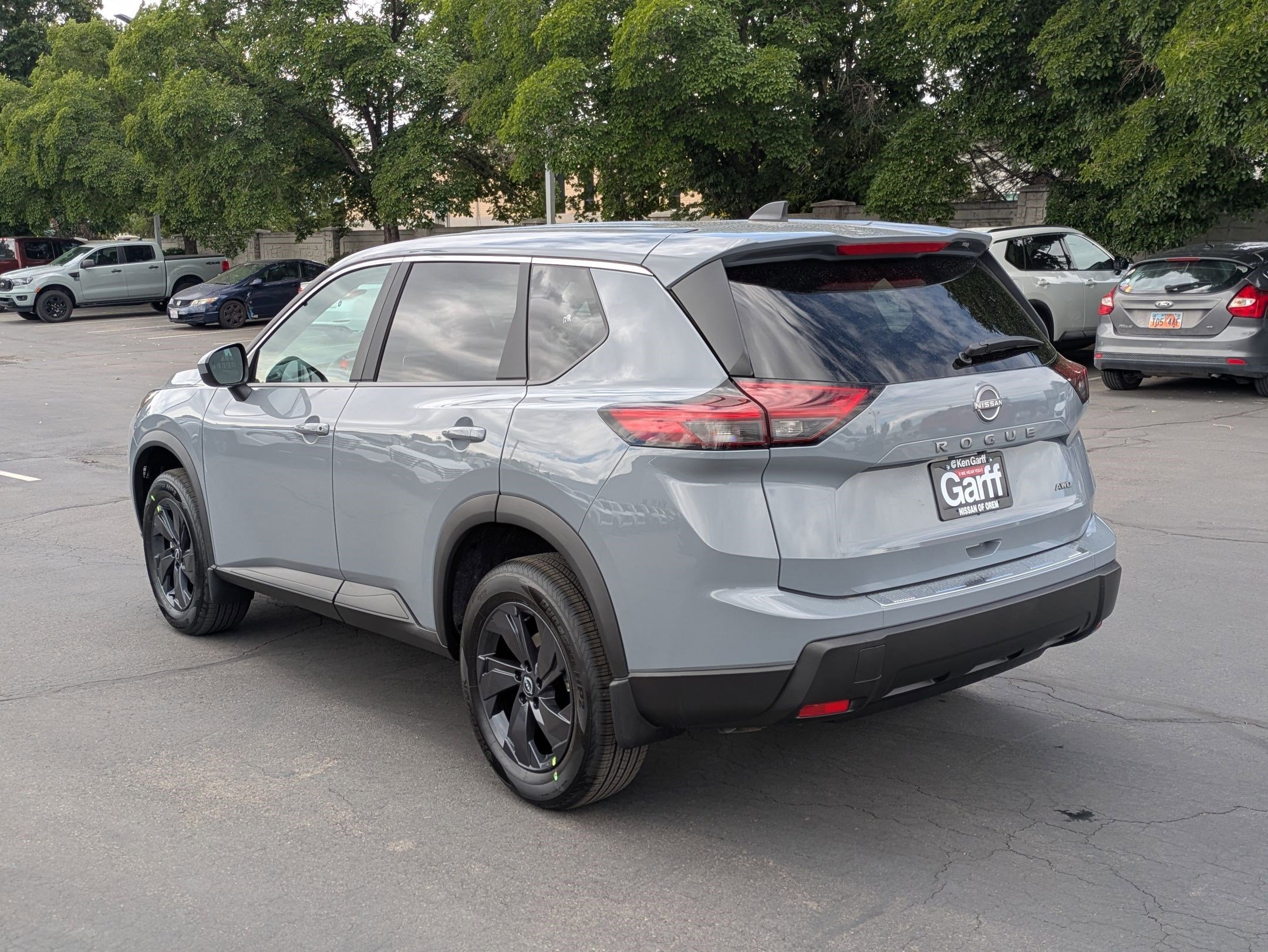 New 2026 Boulder Gray Pearl Nissan SV image 5