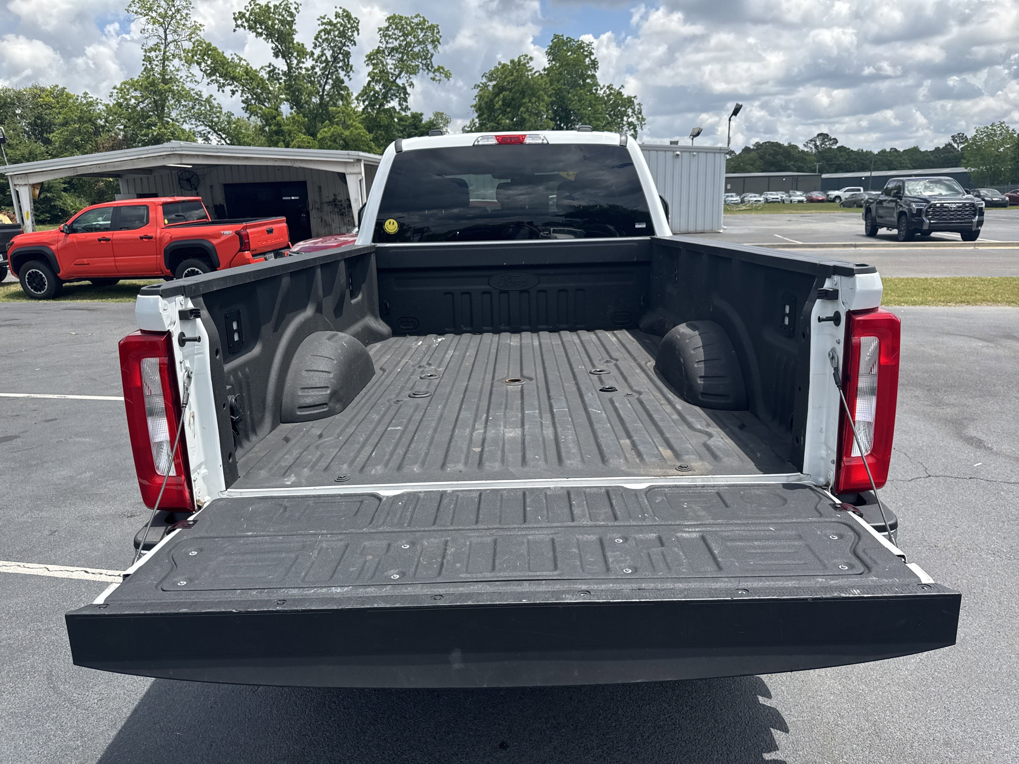 2024 Ford F-350 Super Duty XLT - Photo 34