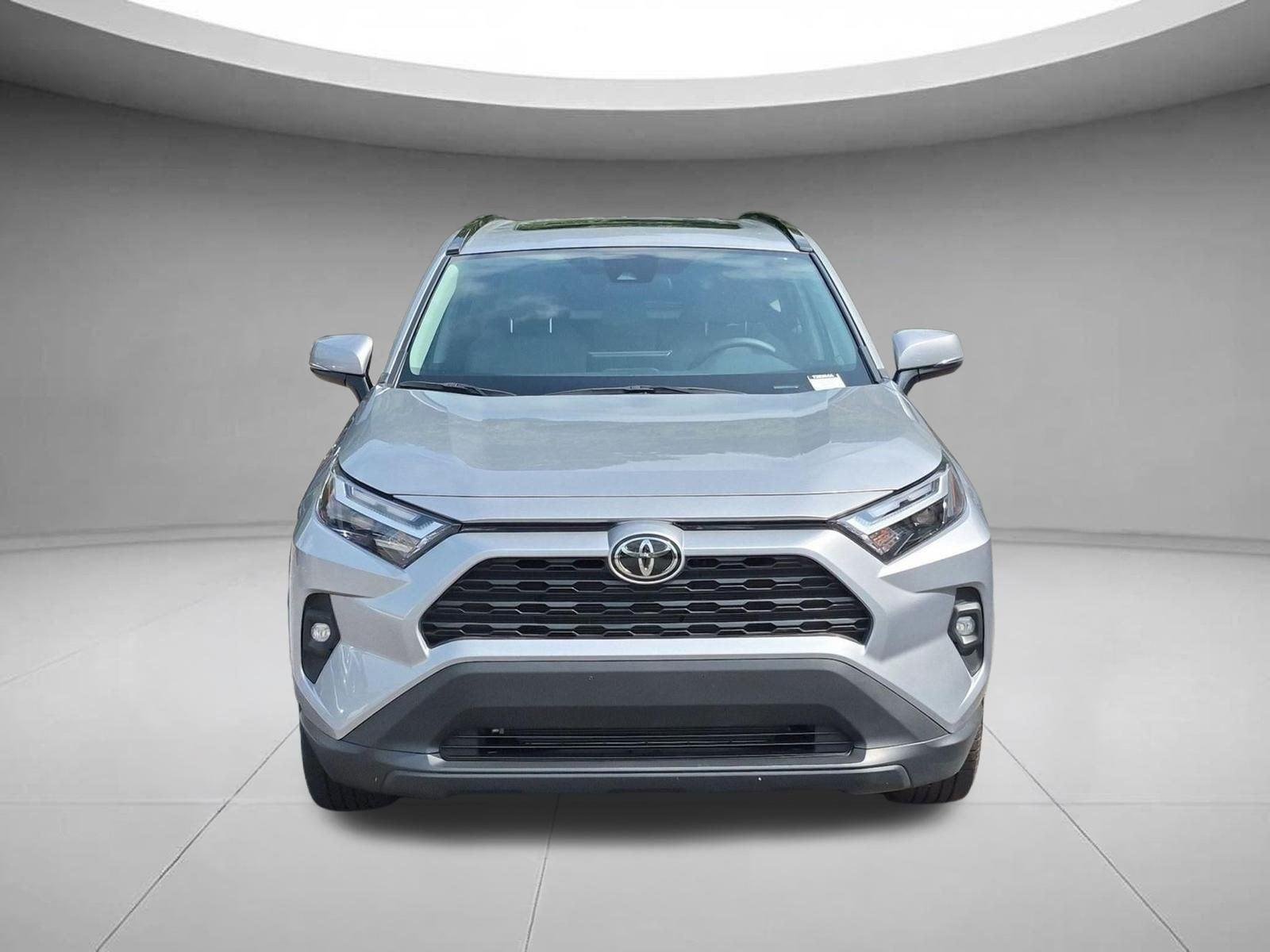 Used 2025 Silver Sky Metallic Toyota XLE Premium image 8