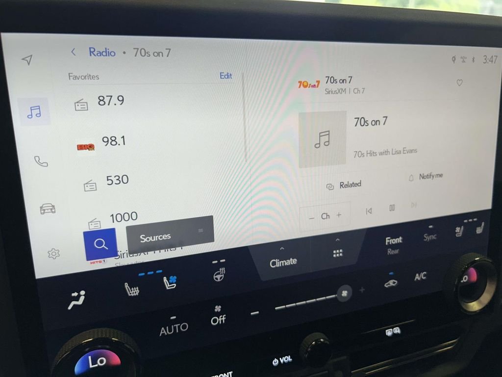 Used 2025 Green Lexus 550 Premium+ image 31