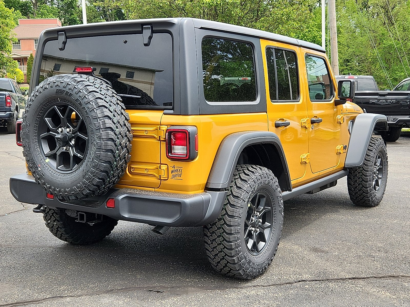New 2026 Goldilocks Exterior Paint Jeep Sport image 6