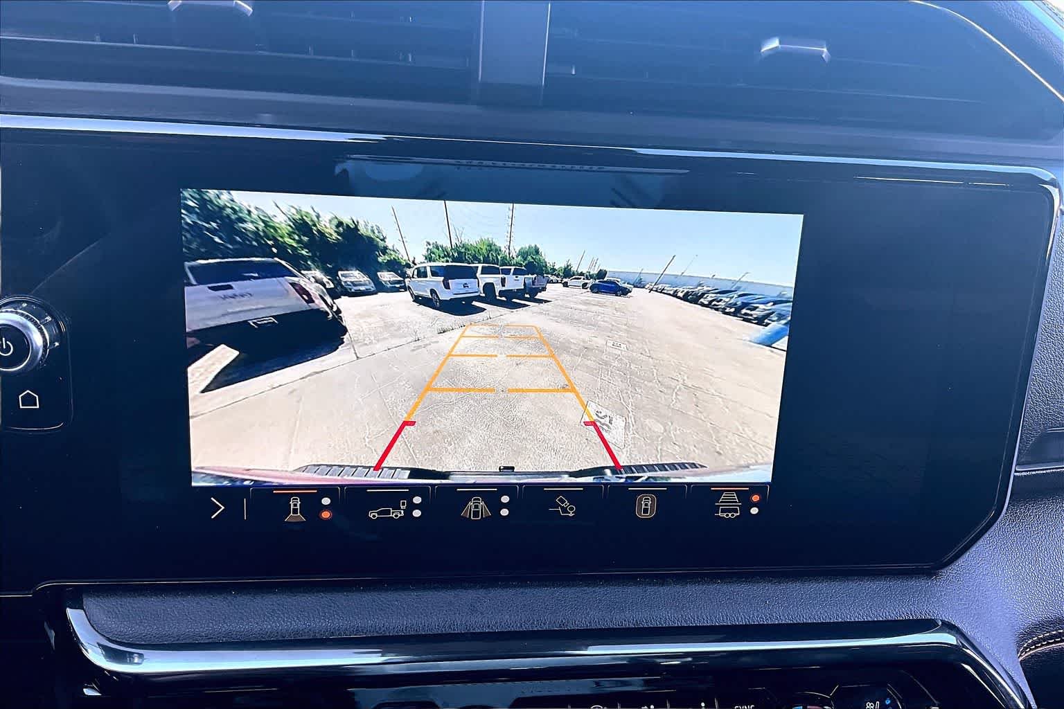 Used 2024 Titanium Rush Metallic GMC AT4 image 27