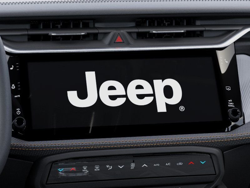 New 2026 Diamond Black Crystal Pearl-Coat Exterior Paint Jeep Limited image 20
