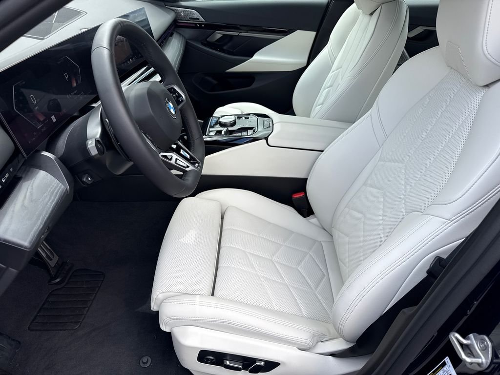 2026 BMW 5 Series 530i - Photo 21