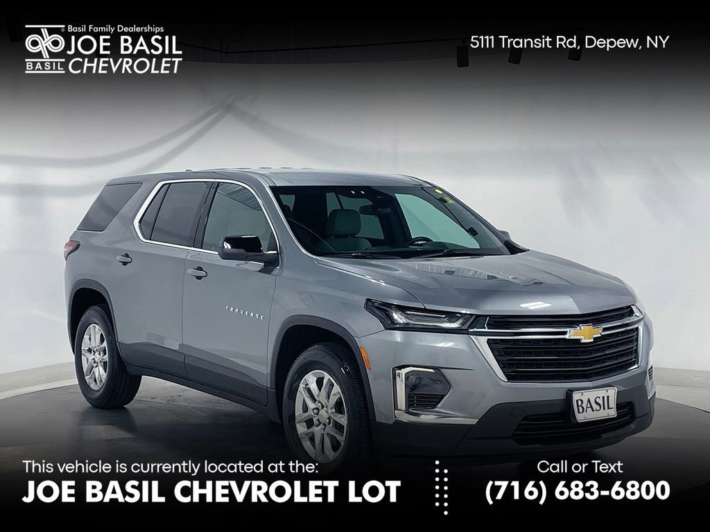 2023 Chevrolet Traverse FWD LS's photo
