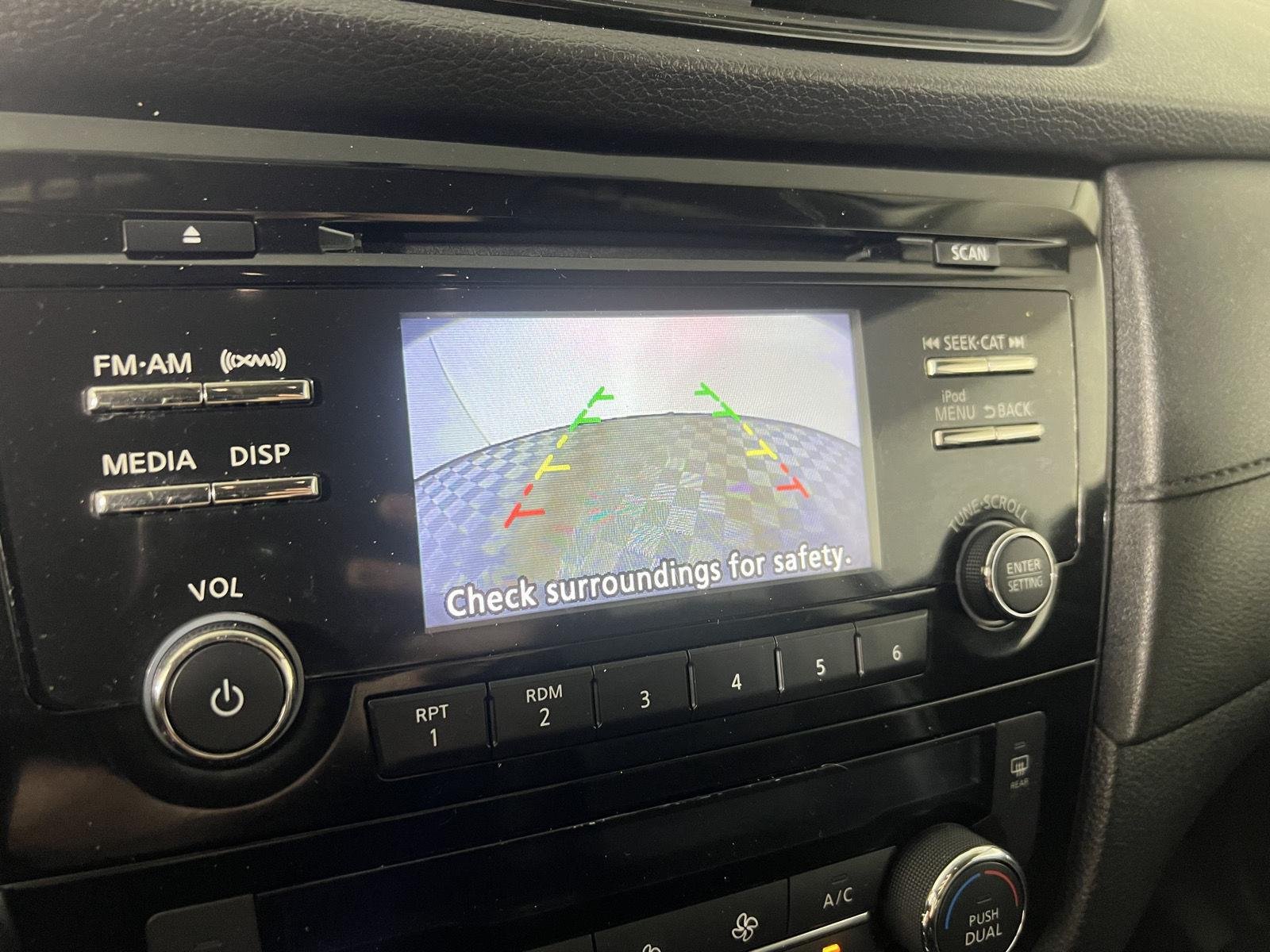 Used 2017 Midnight Jade Nissan SV image 19