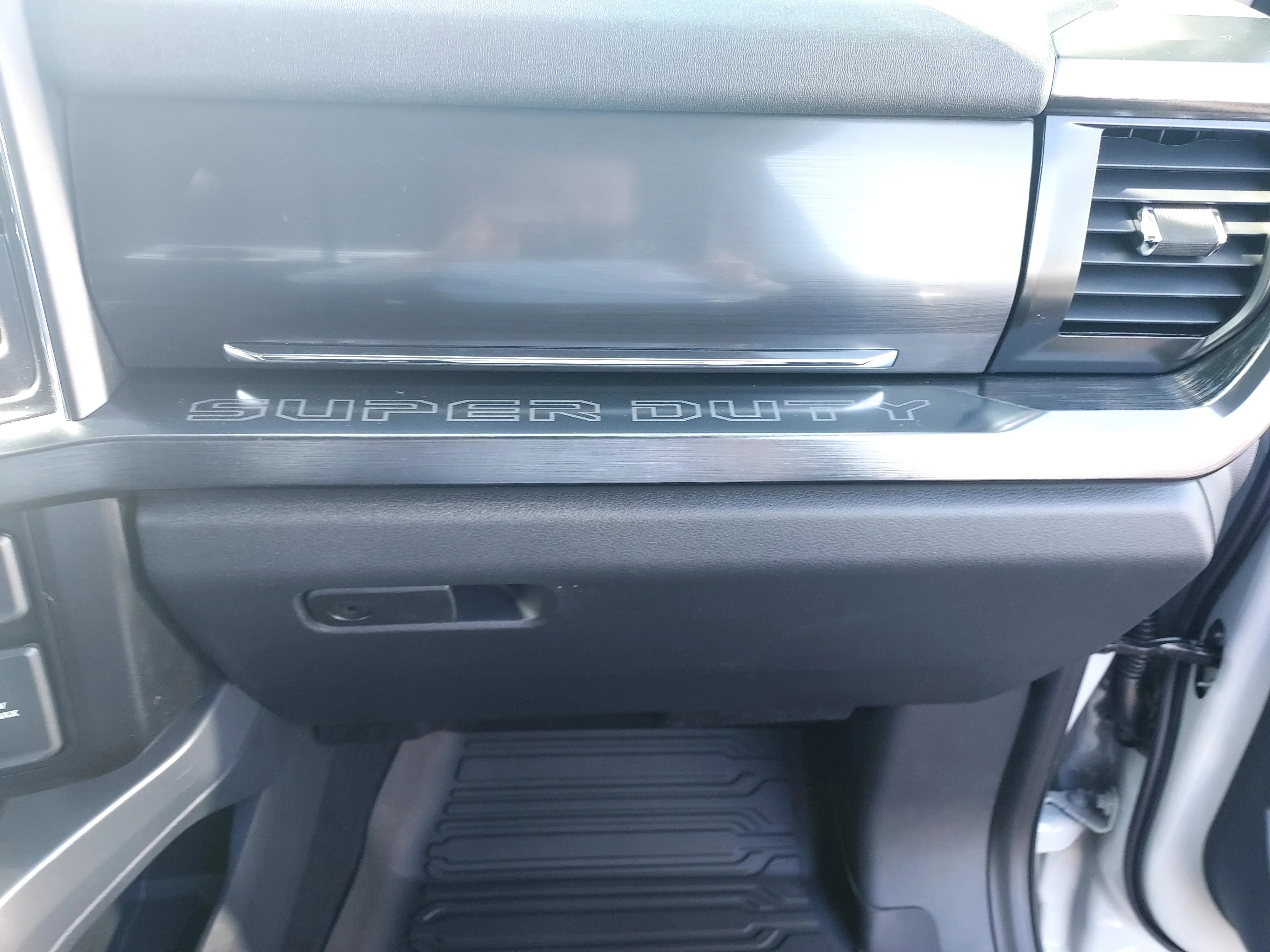 New 2026 Avalanche Ford LARIAT image 27