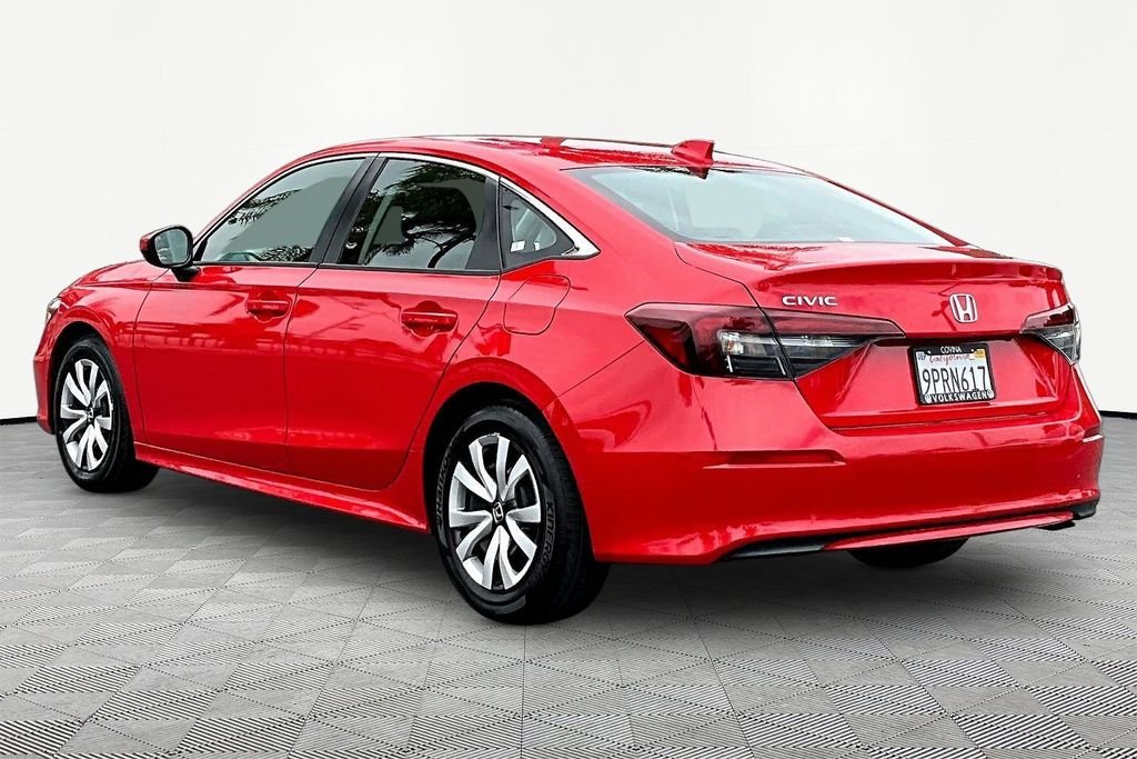 Used 2025  Honda LX image 4