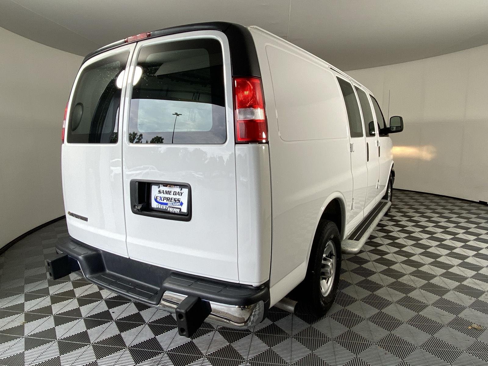 Used 2025 Summit White Chevrolet Cargo Van image 6